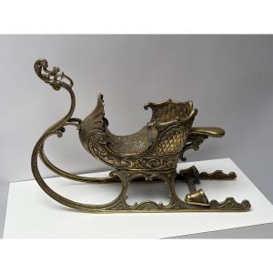Presentation Troika In Patinated Bronze By Max Le Verrier