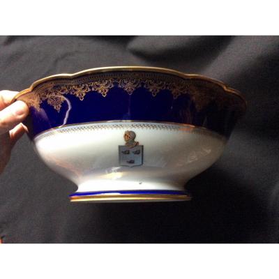 Large Porcelain Salad Bowl With Cabinets
