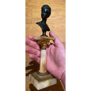 Small Bronze Of Diane De Poitiers In Bronze On An Onyx Column