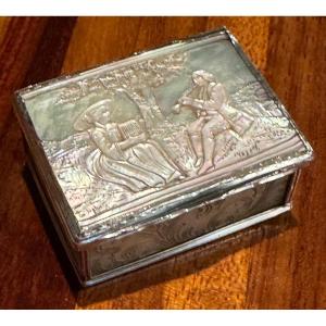 Carved Mother-of-pearl Fly Box Or Snuff Box, 18th Century 