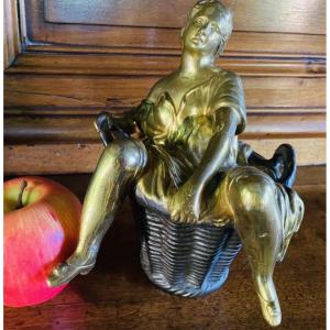 Curiosa, Erotic Bronze Of A Laundress, Mrs. Sans Gêne, 19th Century