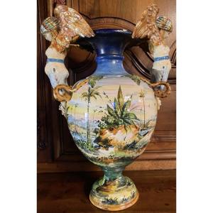 Imposing Italian Majolica Vase In Renaissance Style Dating From The 19th Century