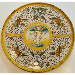 Antique Cup, Majolica From Deruta With Cupid Decoration, 17th Century