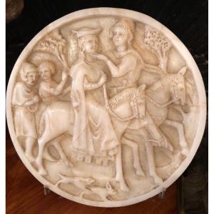 Alabaster Tondo Depicting Courtly Love, 19th Century