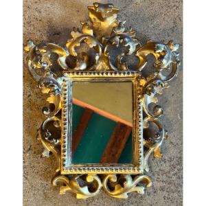 Small Florentine Mirror In Carved And Gilded Wood - 19th Century 
