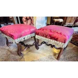 Pair Of Walnut Stools - Louis XIV Period - 17th Century