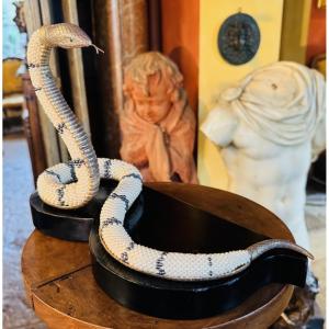 Japanese Akoya Pearl Snake, Silver And Emeralds - Objet De Curiosité, 20th Century