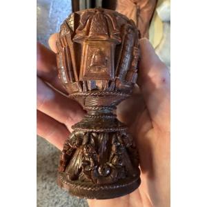 Shepherd's Cup In Carved Corozo Nut, Folk Art, 16th Century
