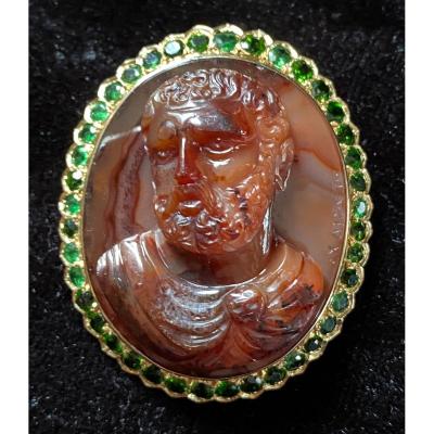 Important Agate Cameo With The Portrait Of A Man In The Antique Surrounded By Tsavorite Garnets