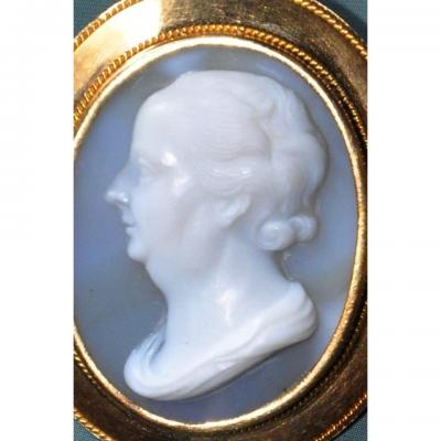 Agate Cameo Of The 19th Century, Benjamin Franklin