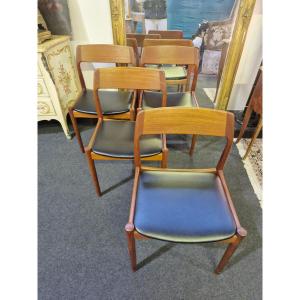 Set Of 4 Scandinavian Chairs Made In Denmark In Teak 