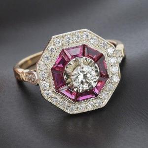 Bague  Octogonale Style Art Déco En Or Jaune 750 ‰ Diamants Et Rubis Verneuil -B10267