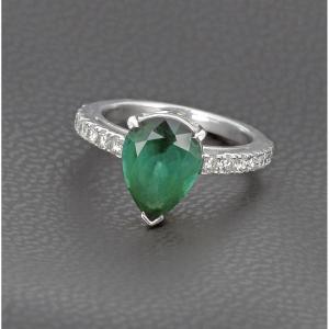 750‰ White Gold Ring With A Green Tourmaline