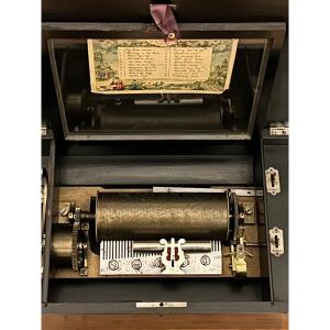 19th Century English Music Box With 20 Tunes.