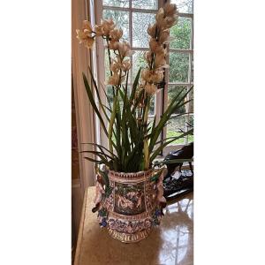 Pair Of Capodimonte Porcelain Planters From The 19th Century.