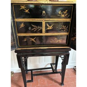 Japanese Lacquer Cabinet, Edo Period (early 19th Century)