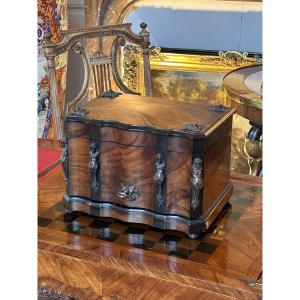 Cigar Cellar Or Box In Rosewood And Mahogany Adorned With Caryatids 