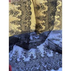 Large Length Of Chantilly Lace For A Crinoline - Black Silk Thread - 720 Cm - Late 19th Century