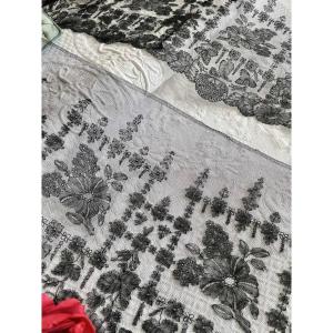 Chantilly Lace In Black Silk Thread - For The Lining Of A Round Dress Or Crinoline - Late 19th Century