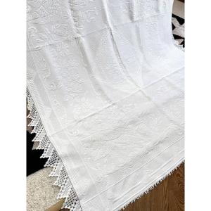 Embossed Cotton Piqué Blanket Decorated With Crocheted Lace. No Initials. Antique Linen.