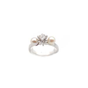 Diamond Pearl Trilogy Ring In 18 Karats White Gold, Vintage Ring, Wedding Ring, Cultured Pearls