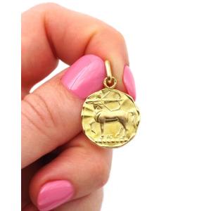 Augis Sagittarius Zodiac Pendant In 18 Karat Gold