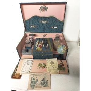 Games Case, Stationery, Desk, Writing Desk, Vintage Toy World Map