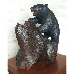 Carved Wooden Bear, Black Forest Craftsmanship 