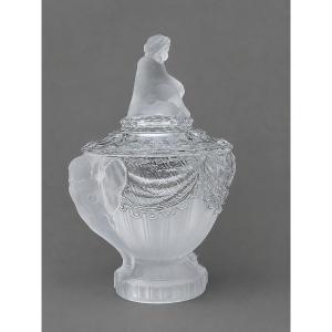 Baccarat Crystal Candy Dish Or Sugar Bowl, Orientalist Design Featuring Elephants