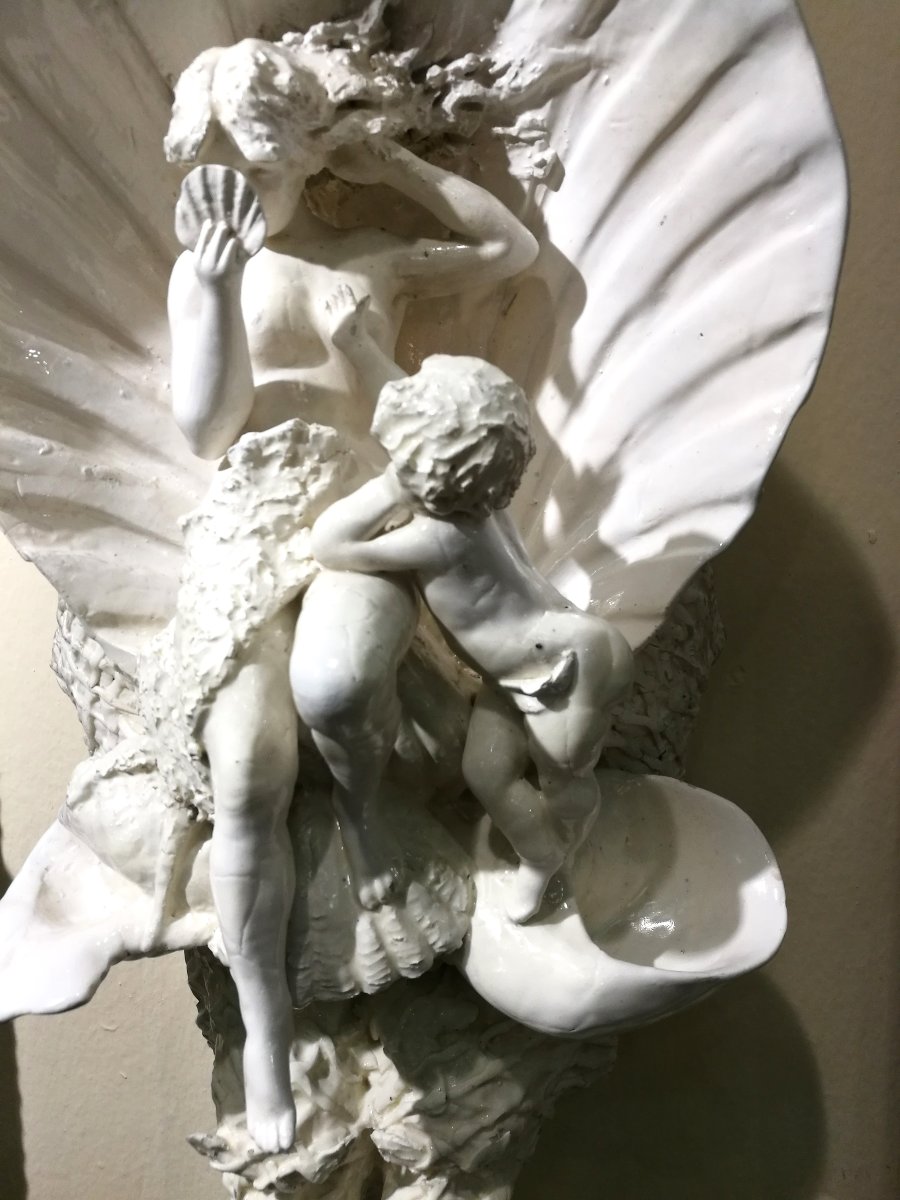 SCULTURA IN CERAMICA BIANCA DEL XIX sec., VENERE ALLO SPECCHIO CON AMORINO-photo-1