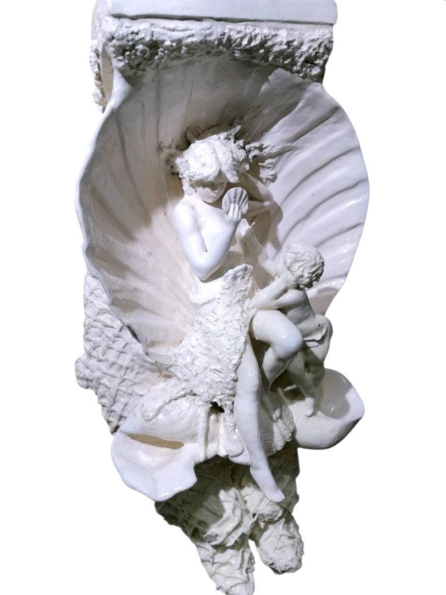 SCULTURA IN CERAMICA BIANCA DEL XIX sec., VENERE ALLO SPECCHIO CON AMORINO