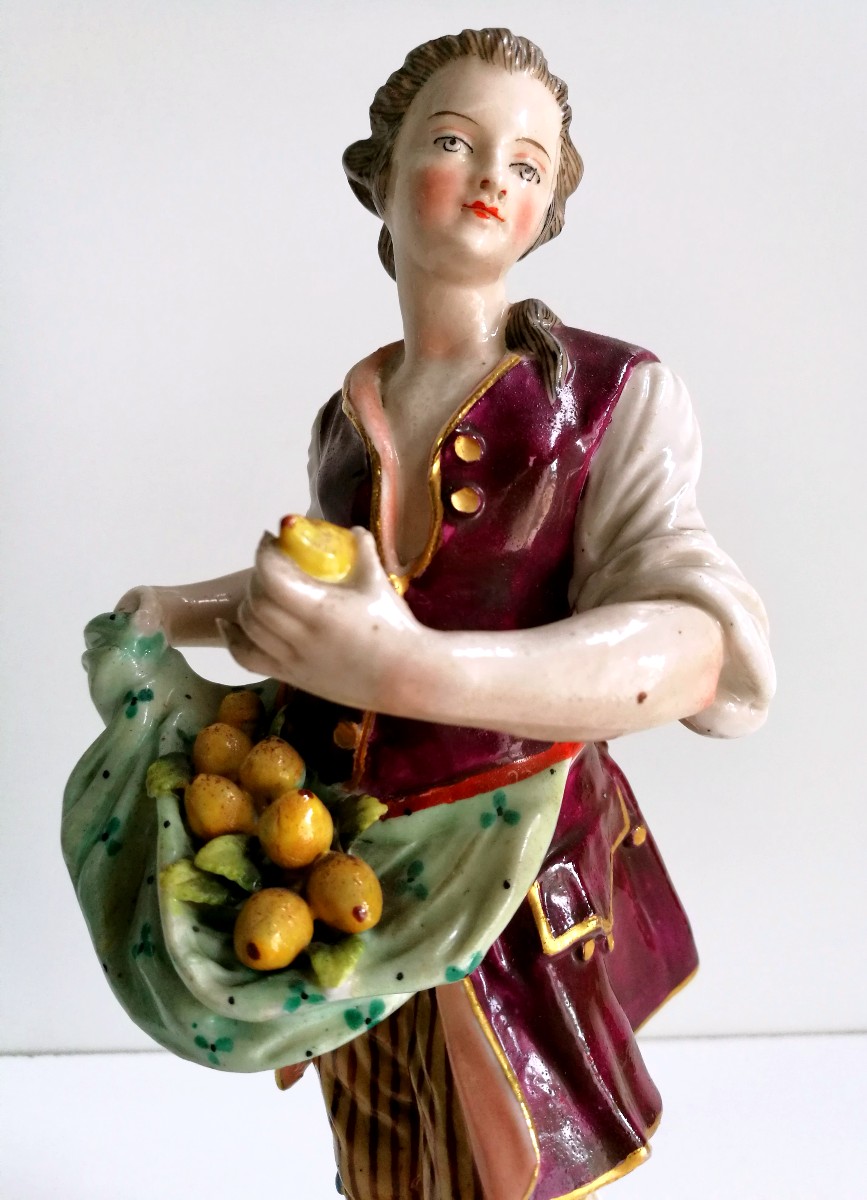 CERAMICA FRANKENTHAL 'RACCOGLITORE DI FRUTTA' , META' XVIII sec.
