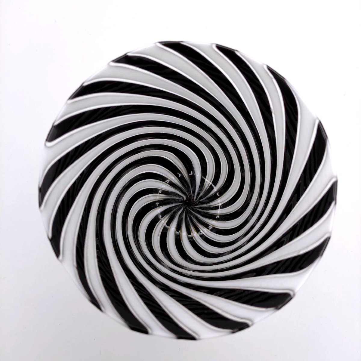 DINO MARTENS PER AURELIANO TOSO, VASO A CANNE BIANCO/NERO -photo-4