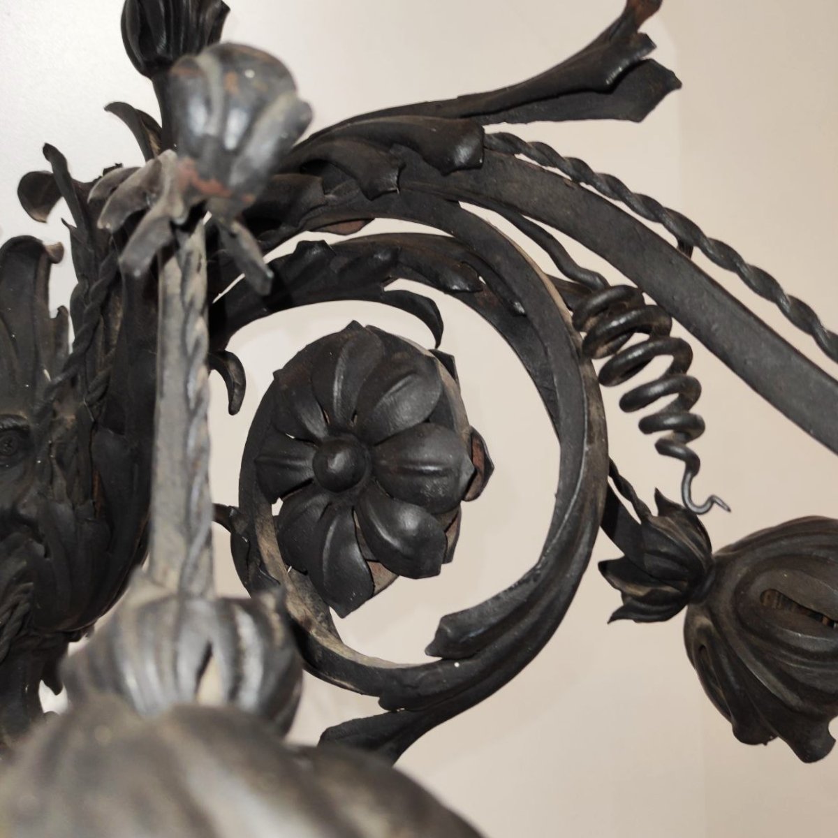 LAMPADA DA PARETE IN FERRO BATTUTO, ITALIA INIZI '900-photo-5