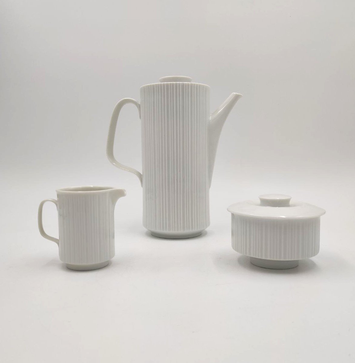 ROSENTHAL 'PORCELAINE NOIRE' SERVIZIO DA  CAFFE' PER 8, DESIGN TAPIO WIRKKALA 1962-photo-7