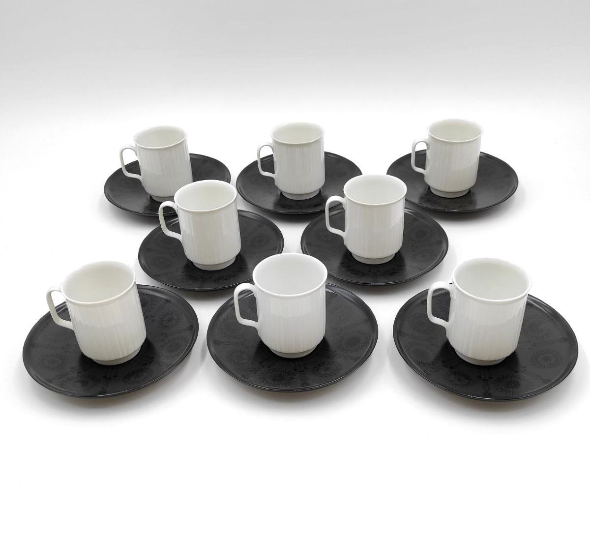ROSENTHAL 'PORCELAINE NOIRE' SERVIZIO DA  CAFFE' PER 8, DESIGN TAPIO WIRKKALA 1962-photo-1