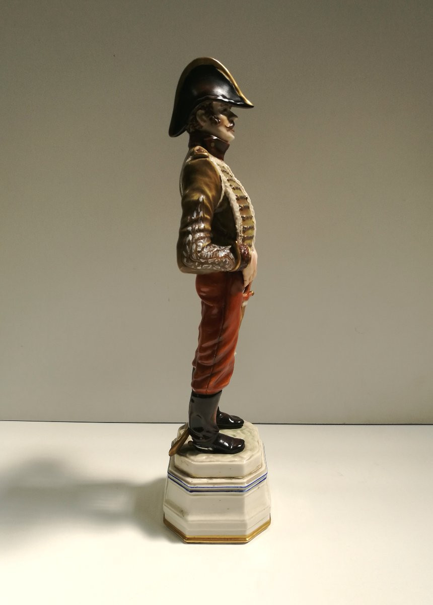 CACCIAPUOTI, STATUA IN CERAMICA GENERALE LASALLE-photo-2