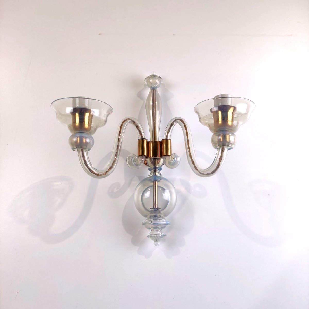 COPPIA APPLIQUES SEGUSO (ATTR.) IN VETRO OPALINO, ANNI '50-photo-2