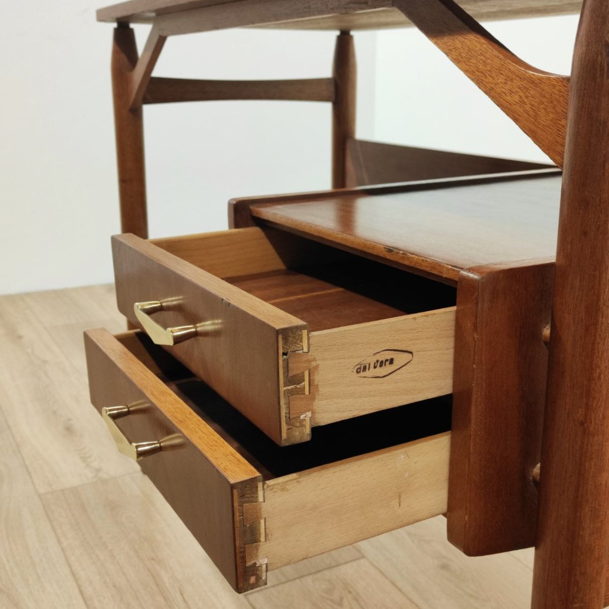 SCRITTOIO IN MOGANO E FORMICA PRODUZIONE 'DALVERA', ITALIA ANNI '60 -photo-3