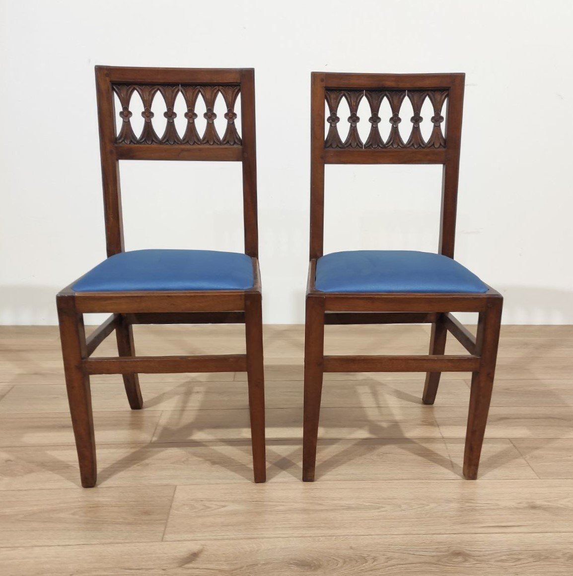 GRUPPO DI 6 SEDIE IN LEGNO DI NOCE, EPOCA DIRETTORIO -photo-3