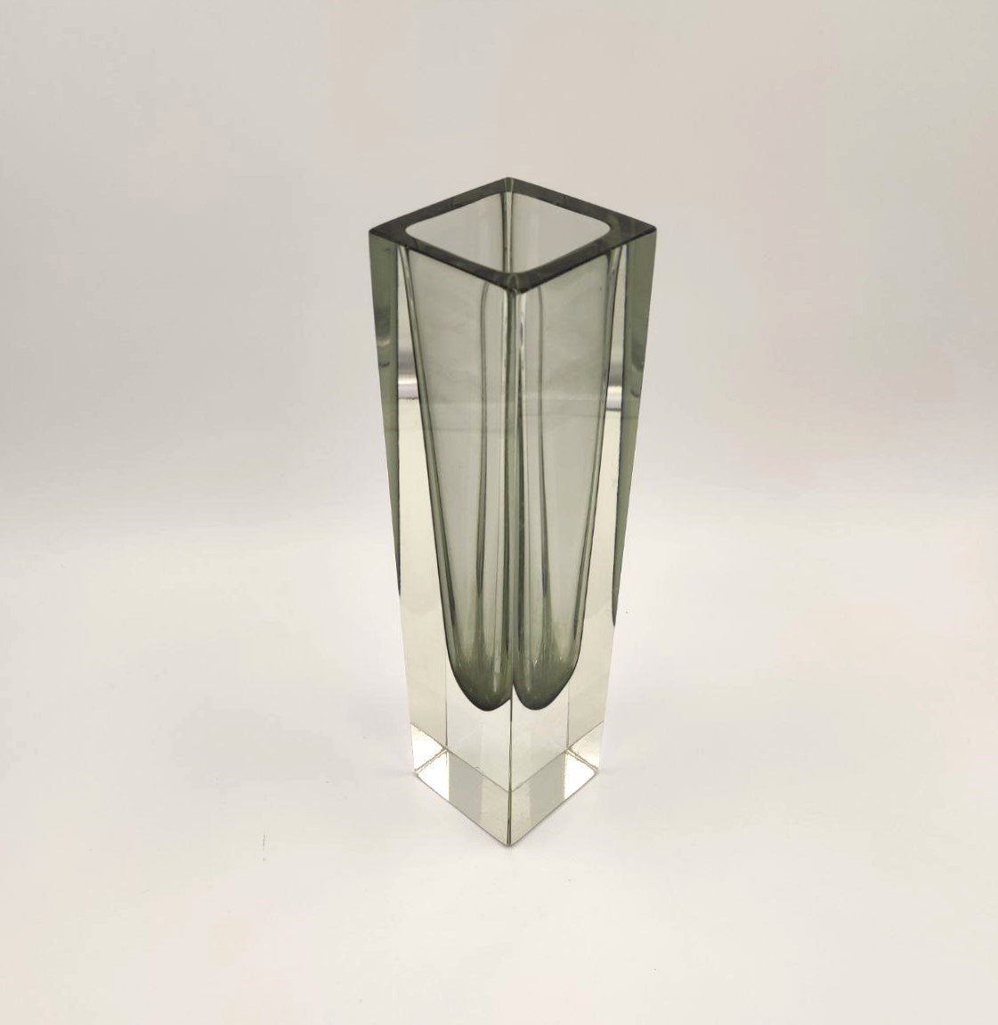 GRANDE VASO IN VETRO SOMMERSO TRASPARENTE E NEI TONI DEL GRIGIO, MURANO ANNI '60-photo-4