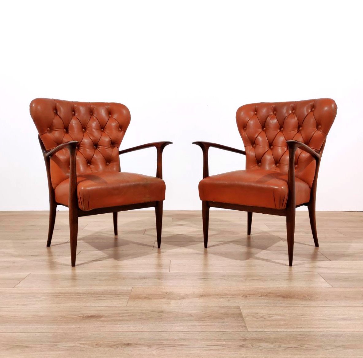 COPPIA DI POLTRONE IN LEGNO E PELLE, PAOLO BUFFA  (attrib.) ANNI '50-photo-2