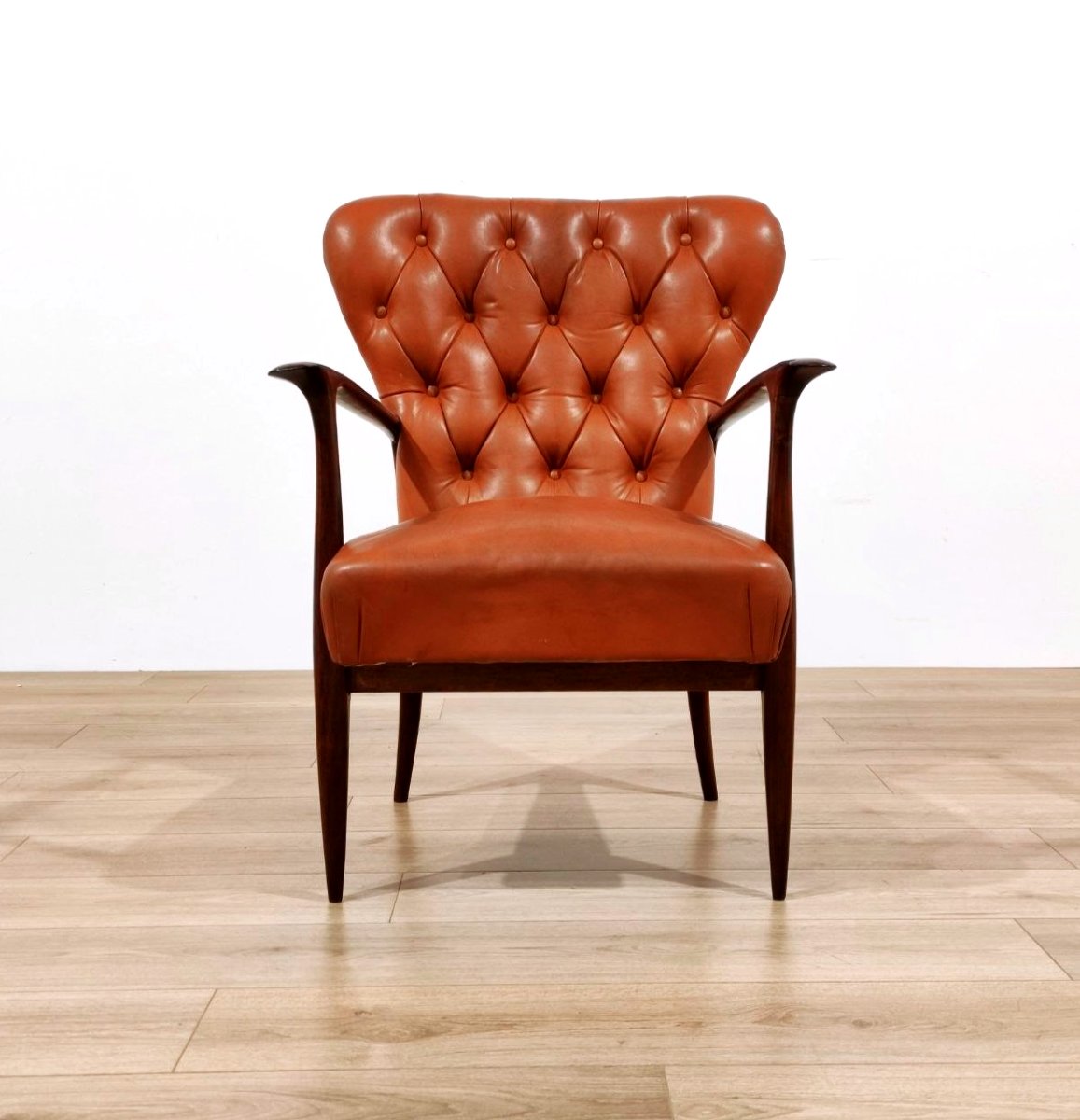 COPPIA DI POLTRONE IN LEGNO E PELLE, PAOLO BUFFA  (attrib.) ANNI '50-photo-2