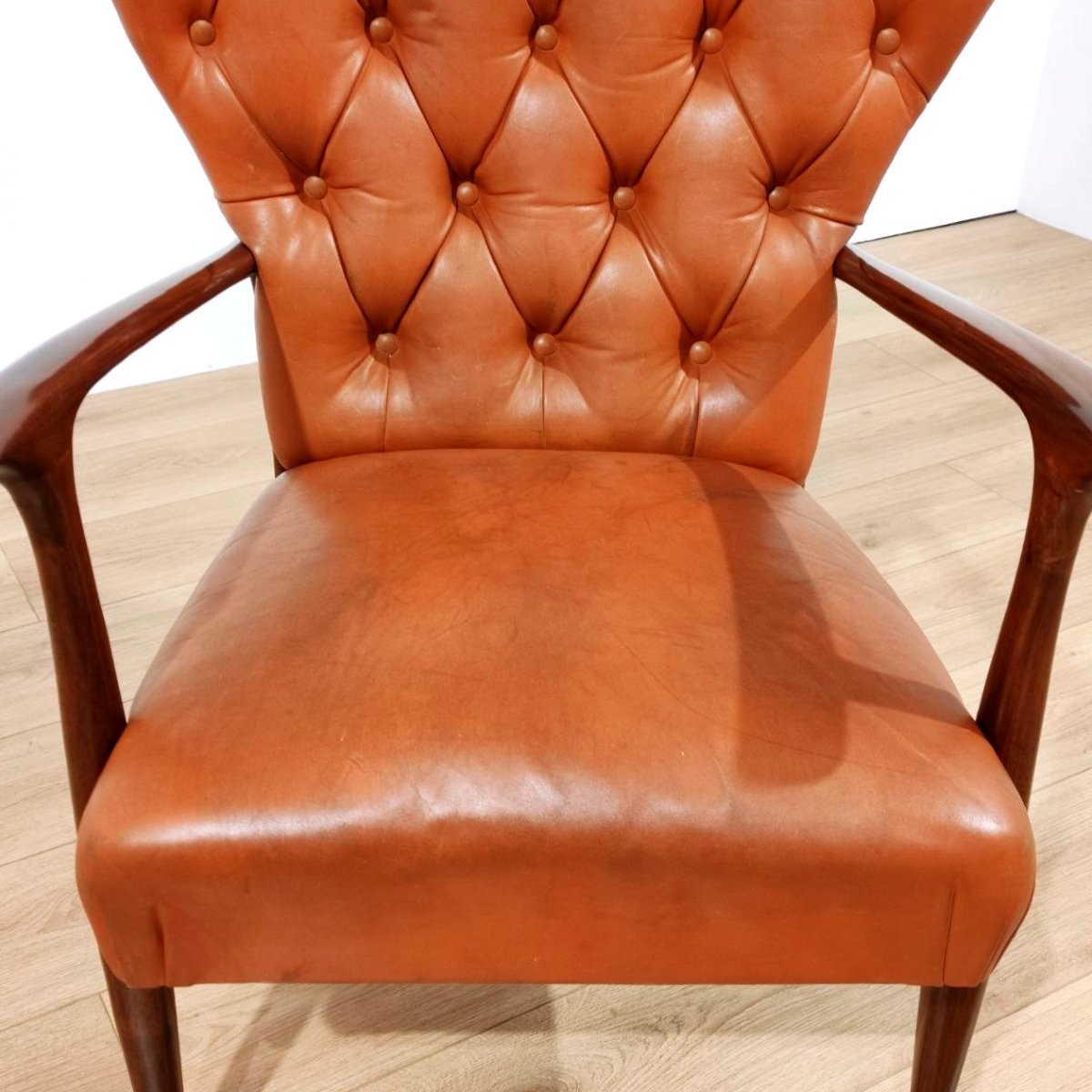 COPPIA DI POLTRONE IN LEGNO E PELLE, PAOLO BUFFA  (attrib.) ANNI '50-photo-5