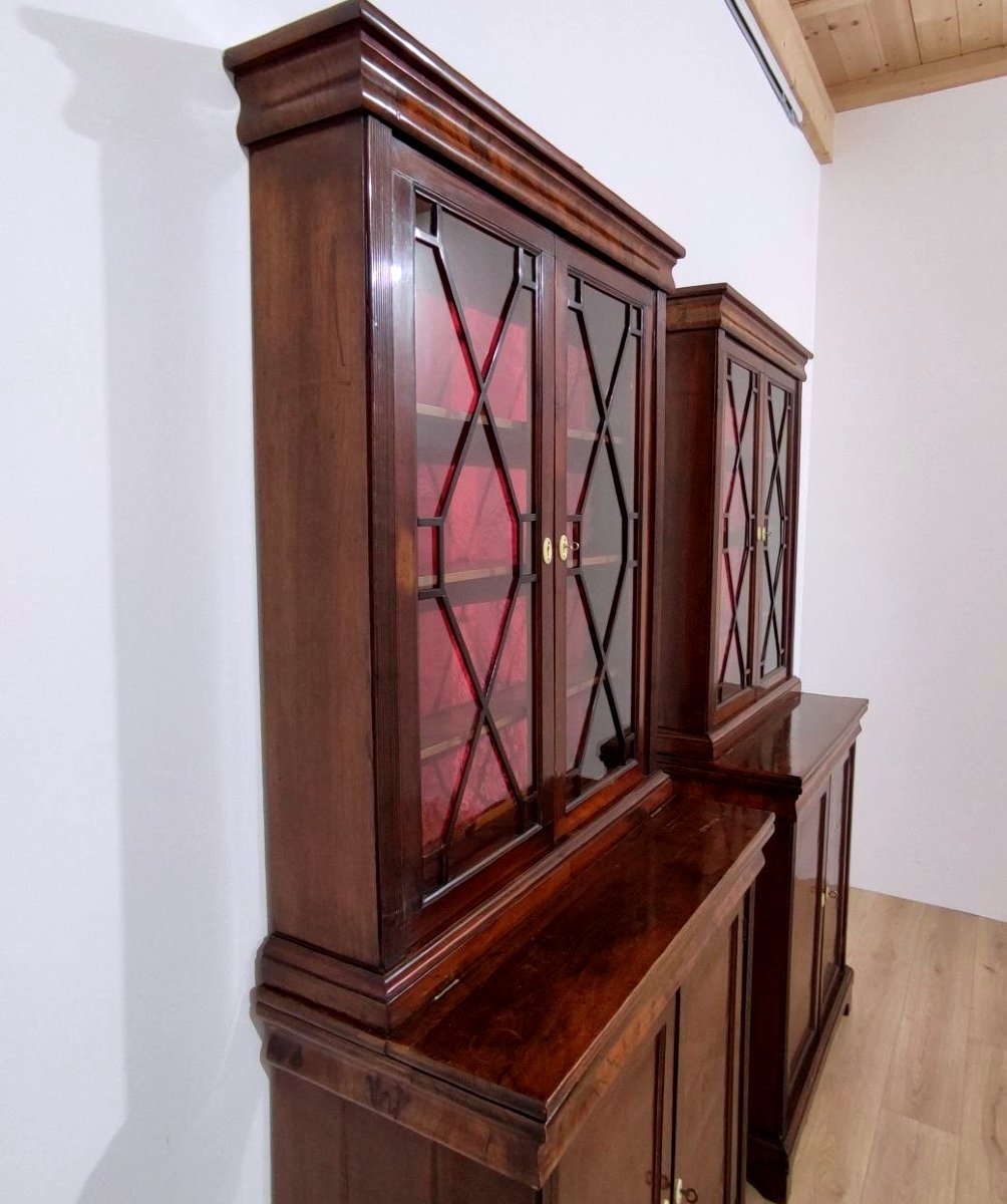 COPPIA PICCOLE LIBRERIE IN NOCE CON  PIANETTO A TIRO, ITALIA XIX sec.-photo-3