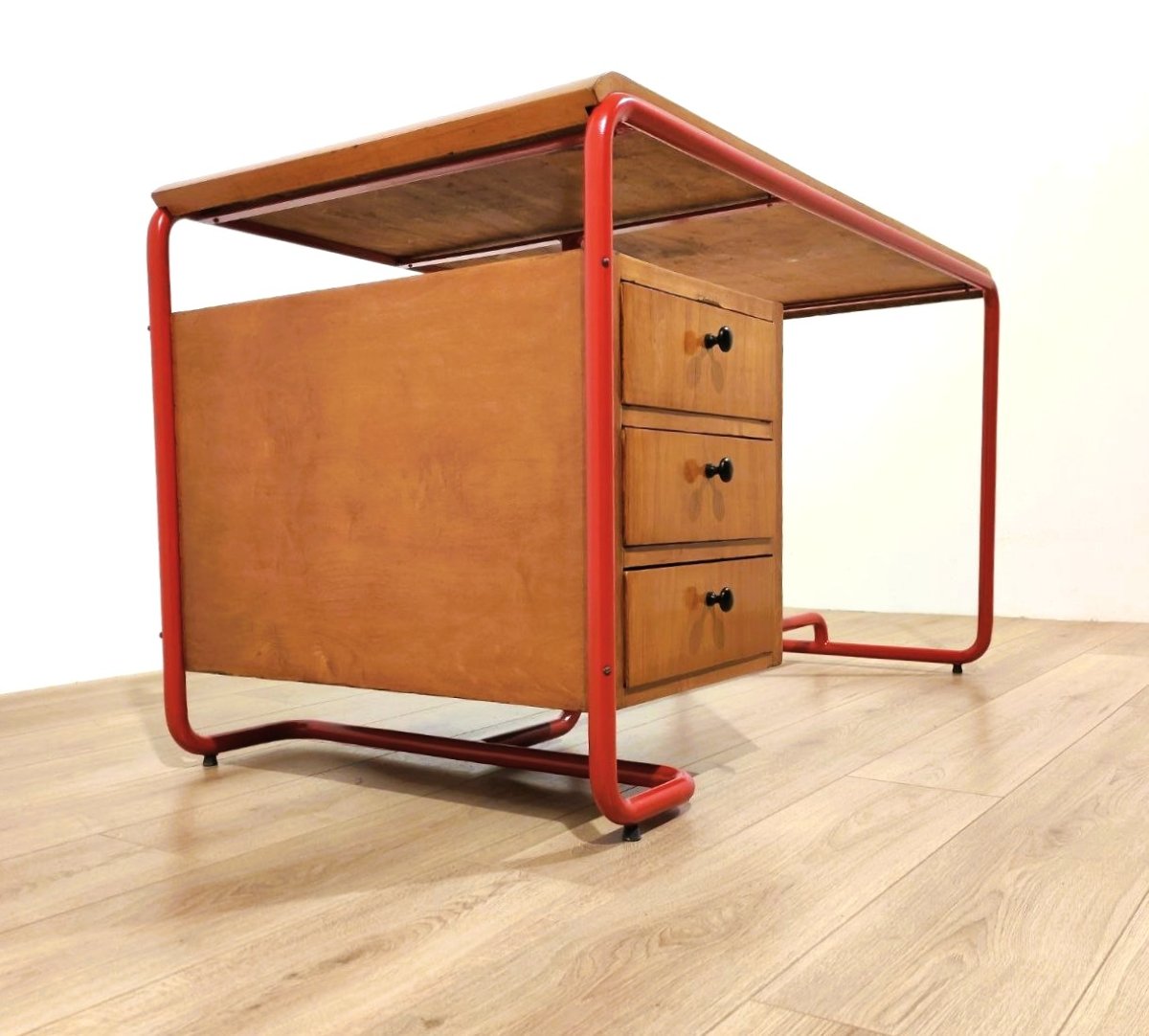 SCRIVANIA STILE BAUHAUS IN TUBOLARE ROSSO, LEGNO E VETRO, ANNI '50-photo-3