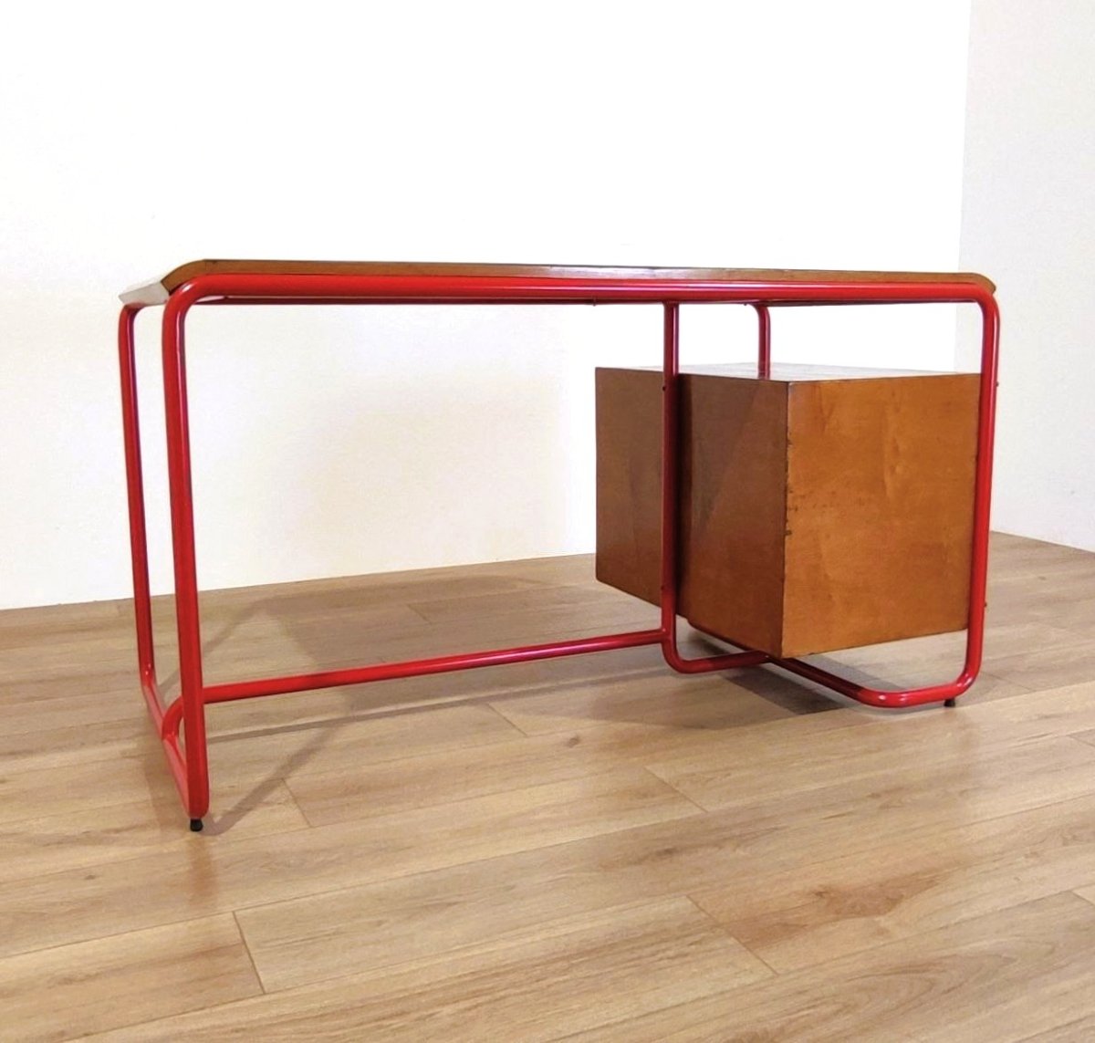SCRIVANIA STILE BAUHAUS IN TUBOLARE ROSSO, LEGNO E VETRO, ANNI '50-photo-5