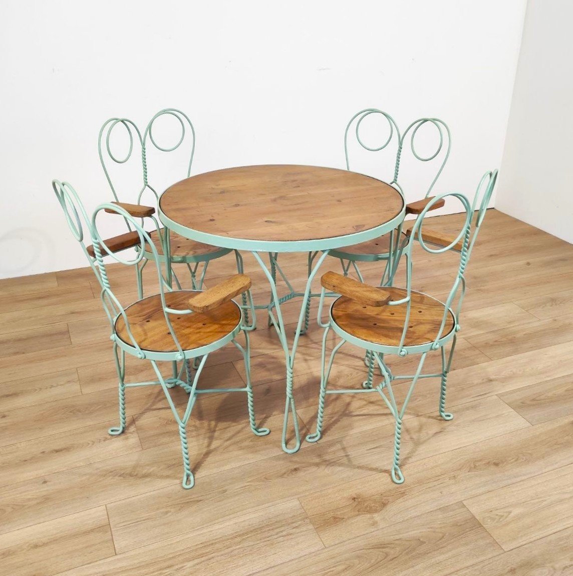 SET DA ESTERNO 'MONDO', TAVOLO CON 4 SEDIE IN FERRO E LEGNO 