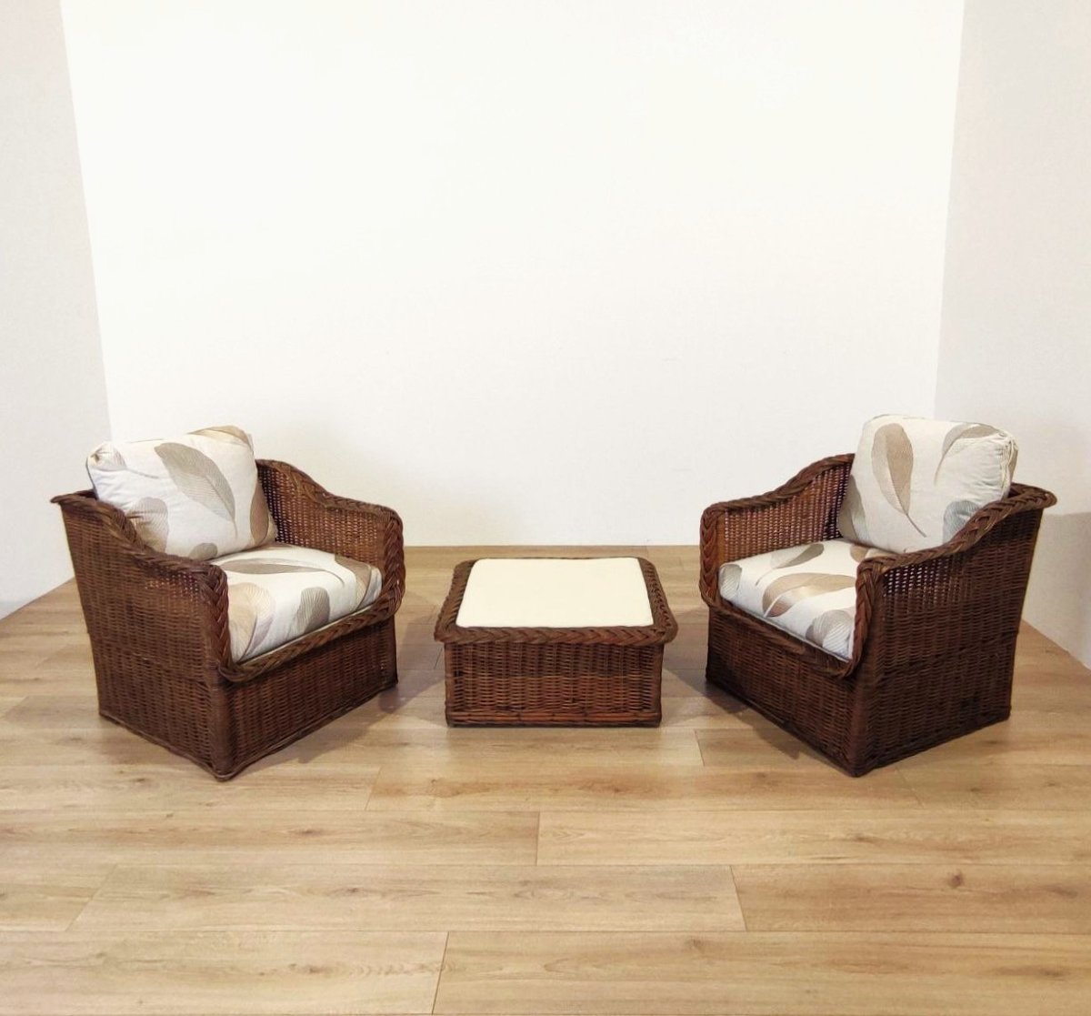COPPIA POLTRONE IN RATTAN CON TAVOLINO PROD.  WICKER WORKS -photo-2