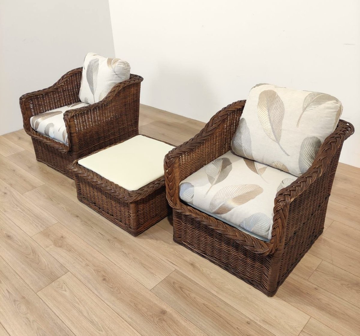 COPPIA POLTRONE IN RATTAN CON TAVOLINO PROD.  WICKER WORKS -photo-3
